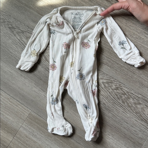 Preemie Girl PJ’s - Picture 2 of 7